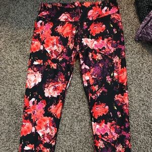 Fabletics cropped leggings